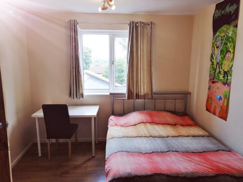 Room Yardley Square in Sheffield
