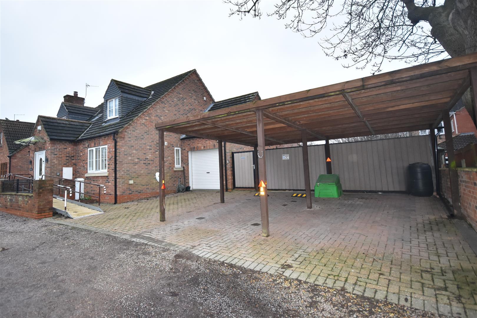 House Millhouse Lane in Goole