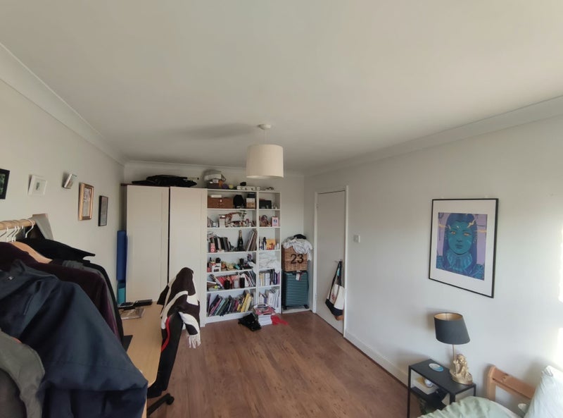 Room Thurlow Park Road in Greater London