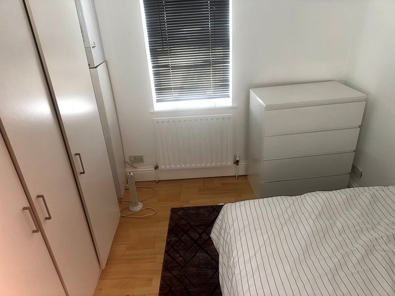 Room Bevington Road in Greater London