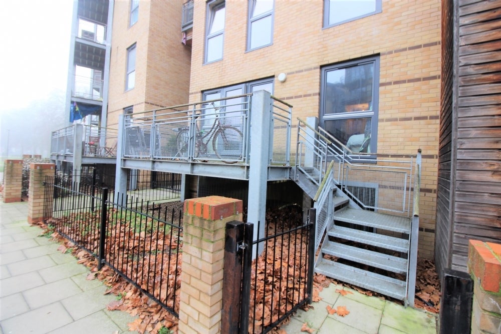 Flat Gunton Road in Greater London