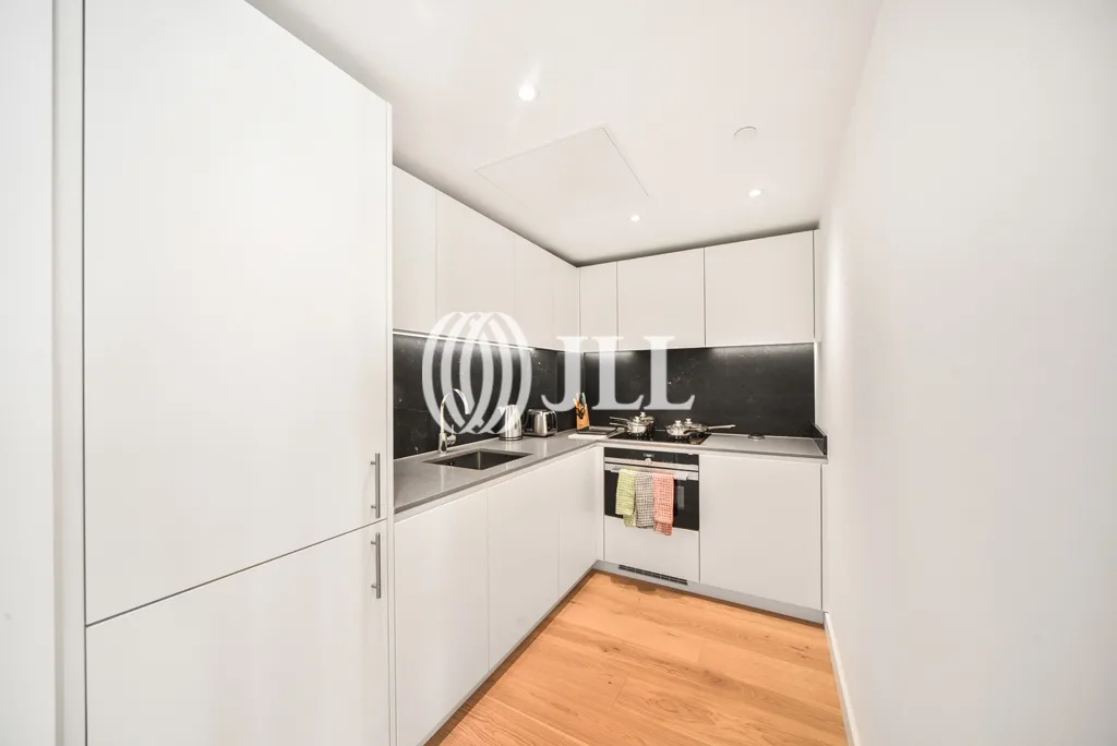 Flat Millharbour in Greater London