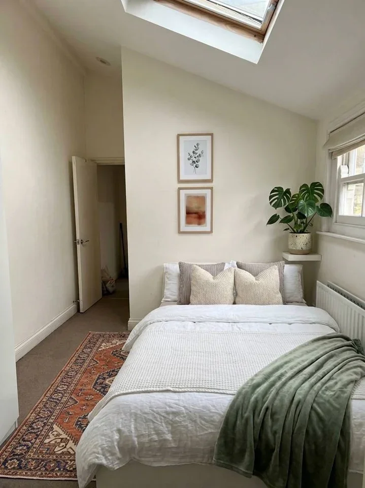 Room Brookville Road in Greater London