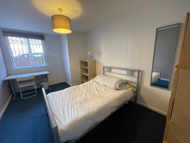 Flat Radford Road in Nottingham