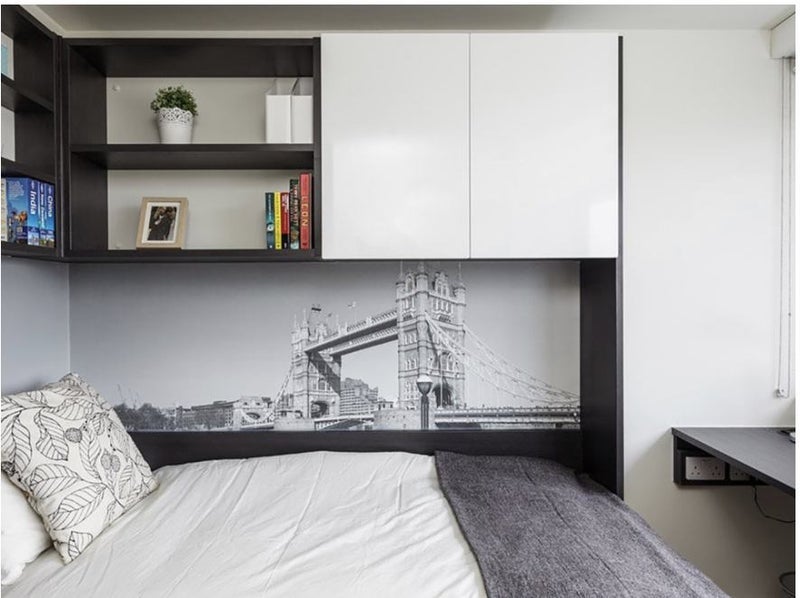Room Westminster Bridge Road in Greater London