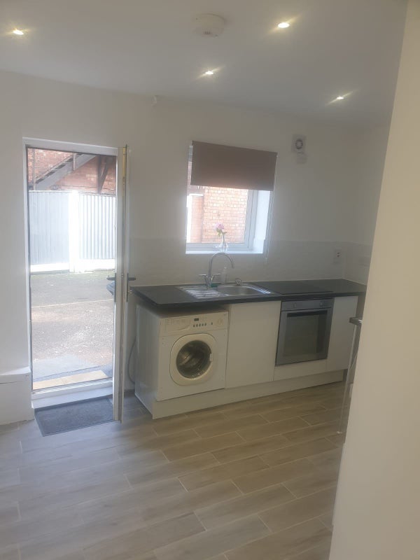 Flat Patchwork Row in Shirebrook