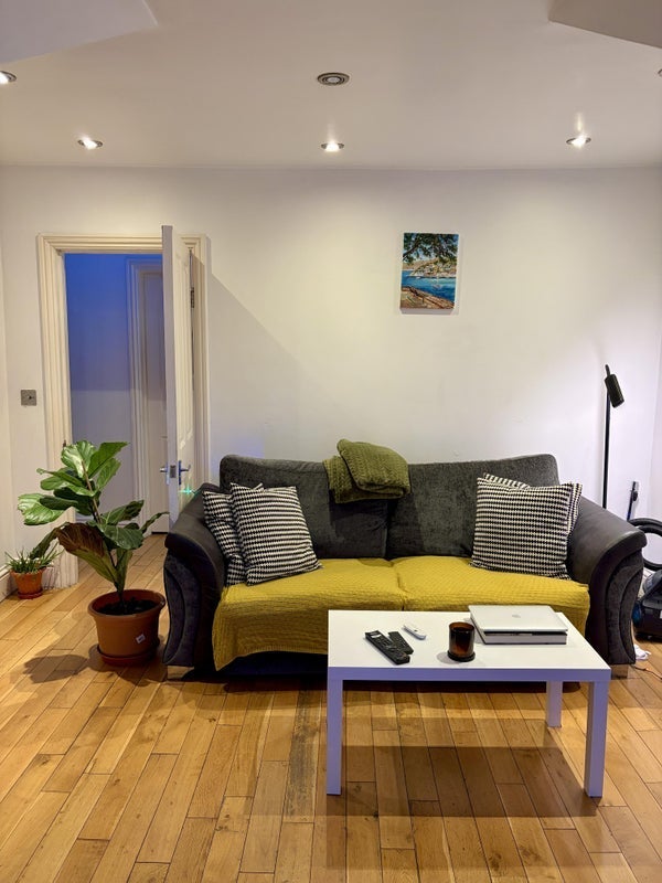 Room Brailsford Road in Greater London