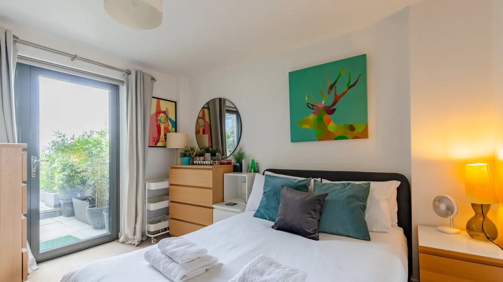 Flat Littlebury Road in Greater London
