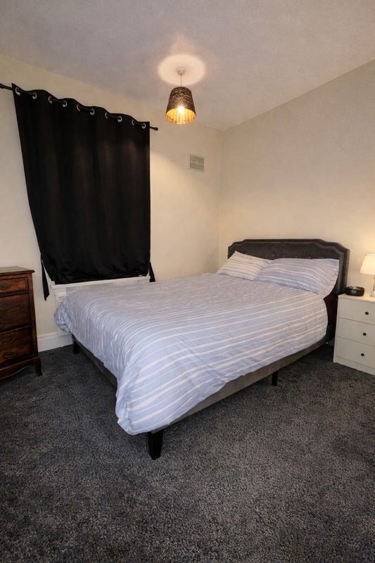 Room Southey Green Road in Sheffield