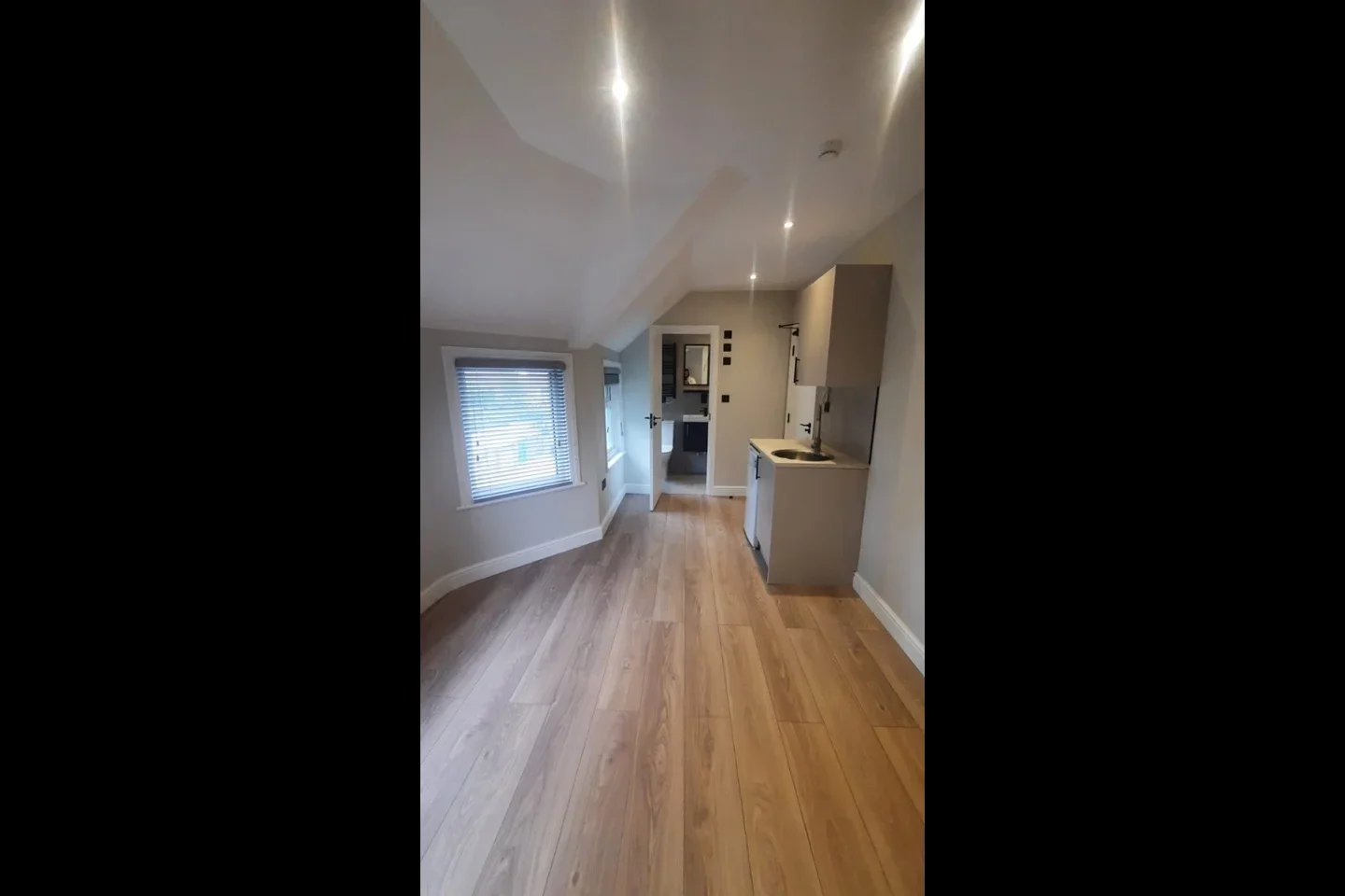 Flat Parklands in Greater London