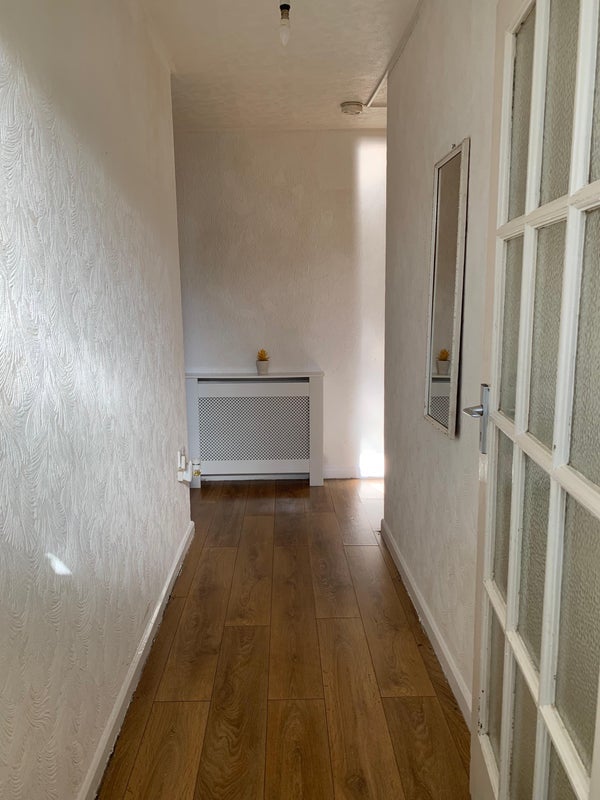 Room Ferry Road in City of Edinburgh