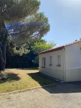 House Place de la Mairie in Estillac