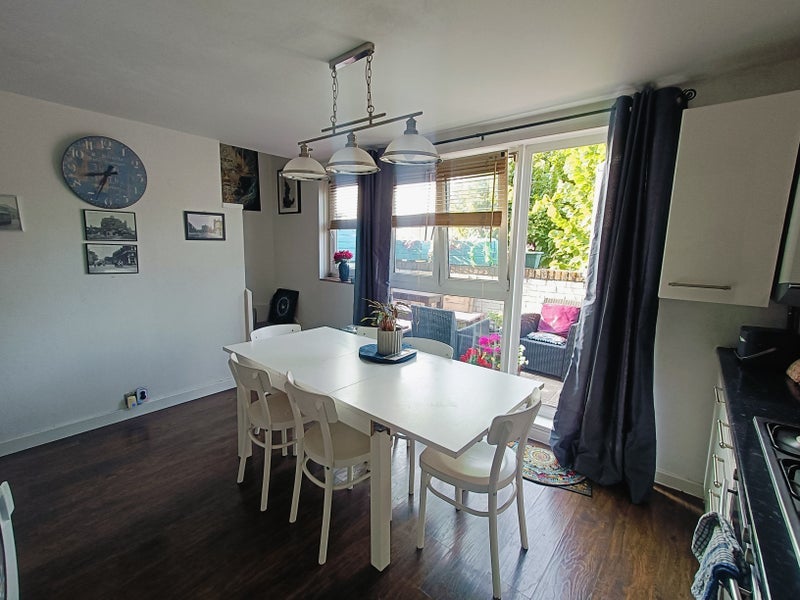 Room Bredgar Road in Greater London