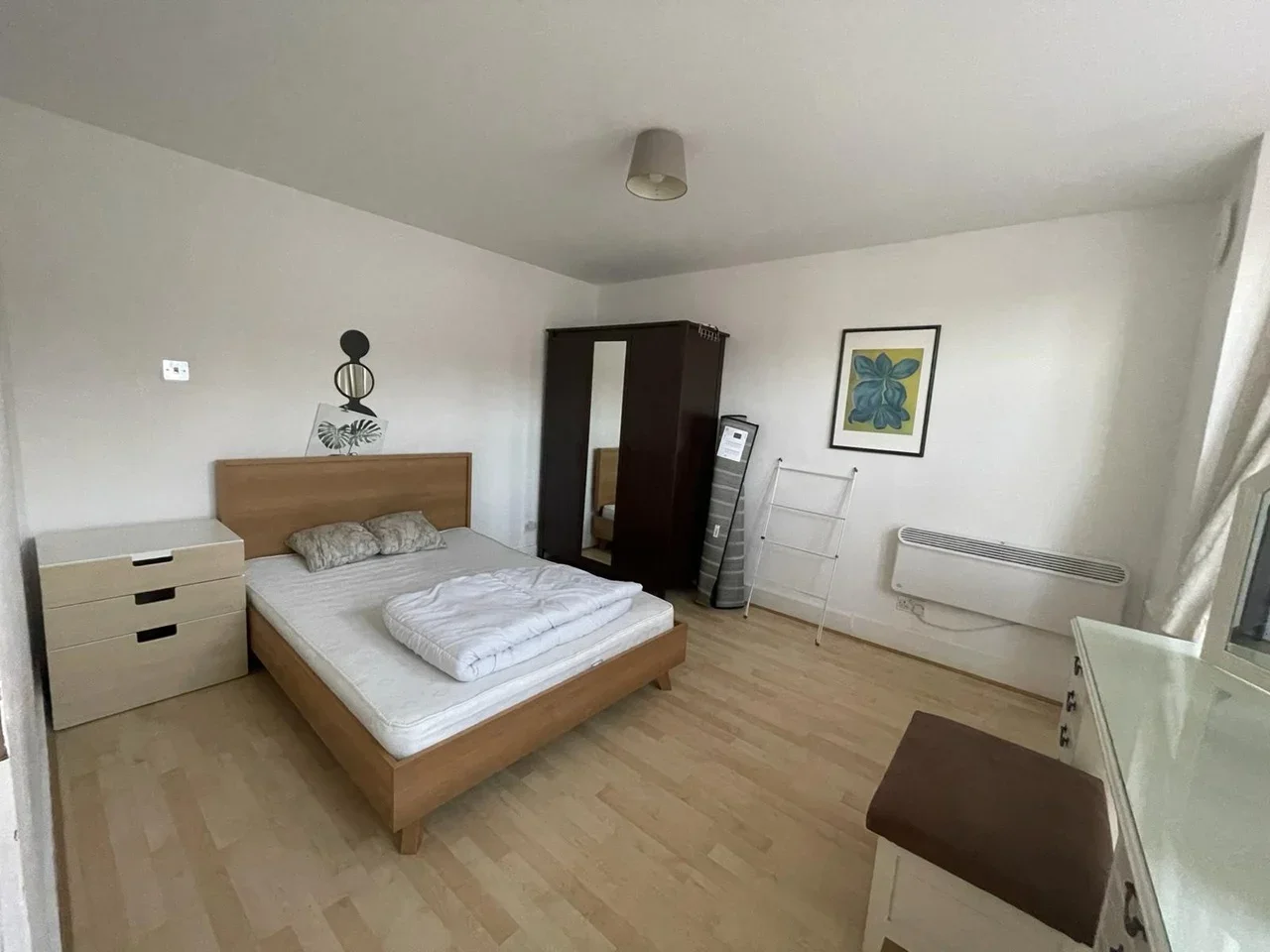 Flat Eton Road in Greater London