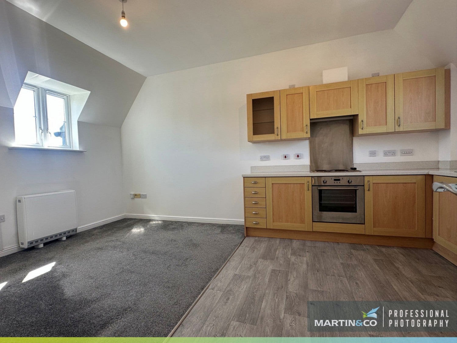 Flat Jamaica Grove in Newport