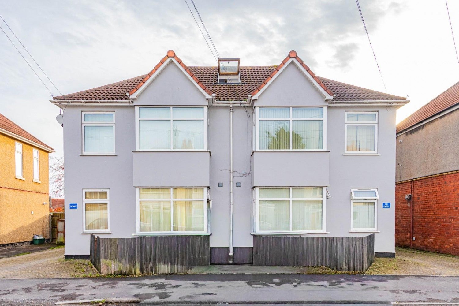 Flat Gloucester Road North in Bristol