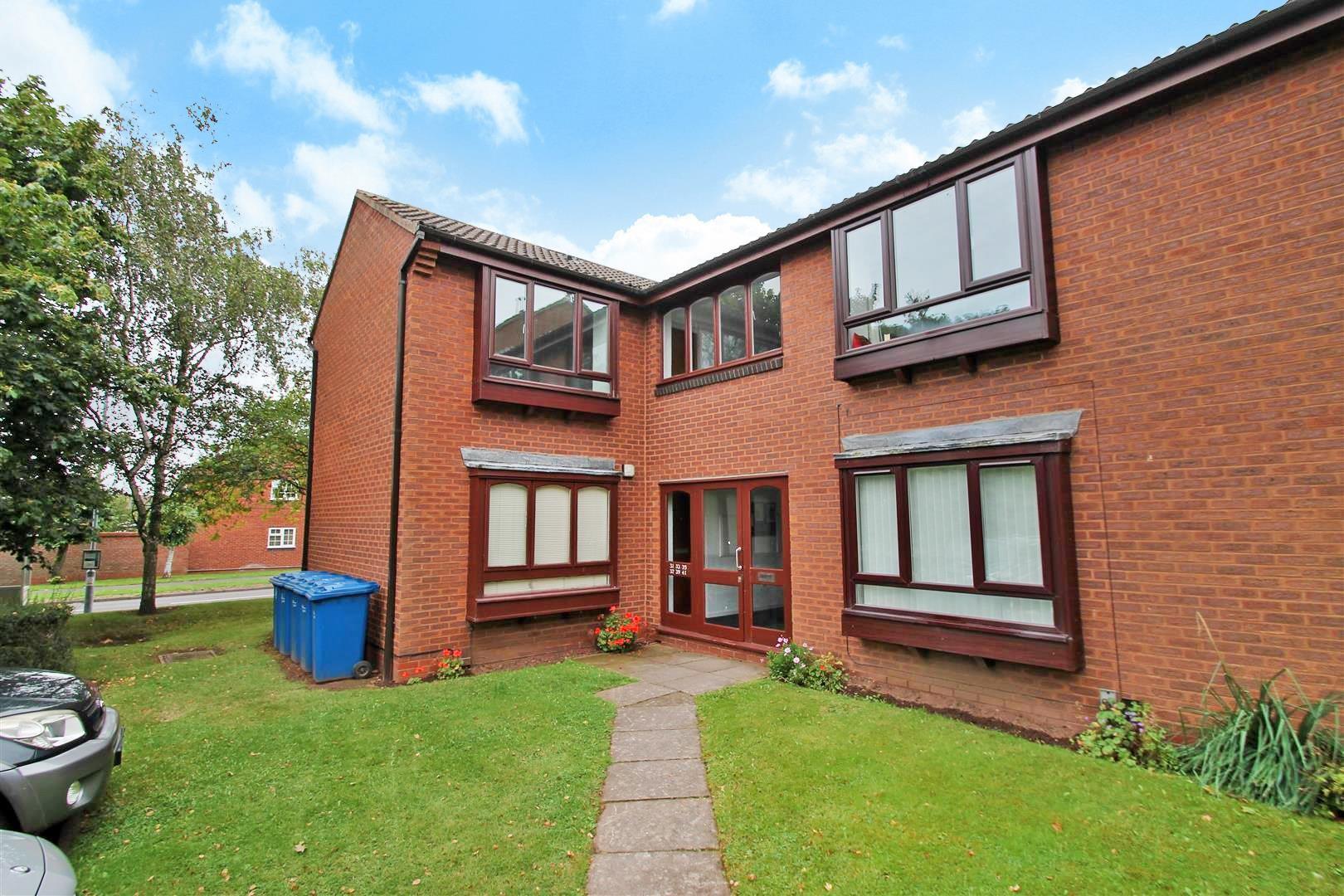 Flat Bloomsbury Way in Lichfield