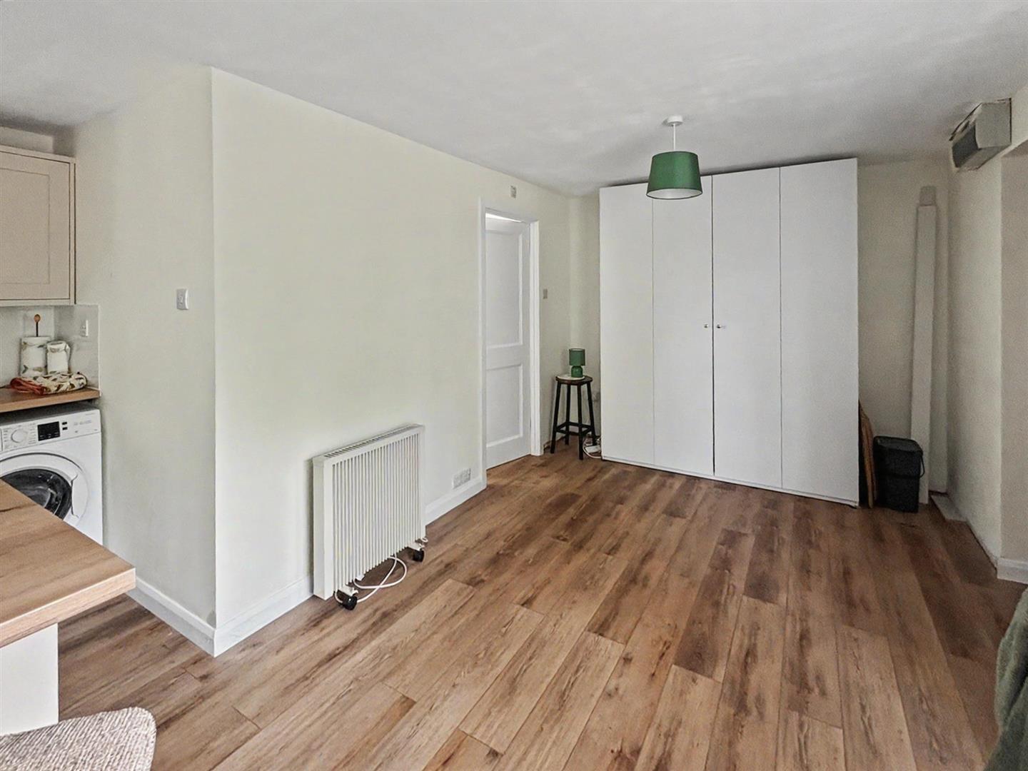 Flat Bloomsbury Way in Lichfield
