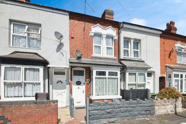 House Highbury Road in Sandwell