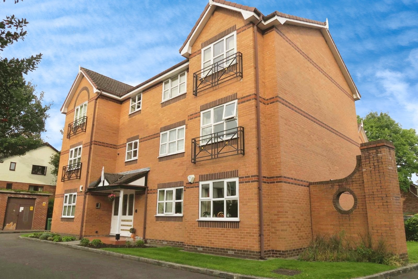 Flat Charlton Drive in Trafford