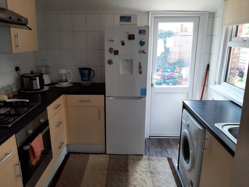 Room Winchester Road in Greater London