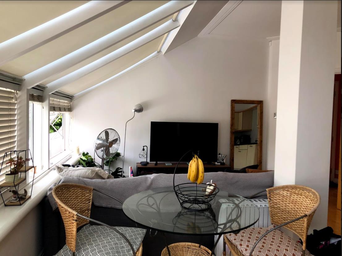 Flat Drayton Park in Greater London