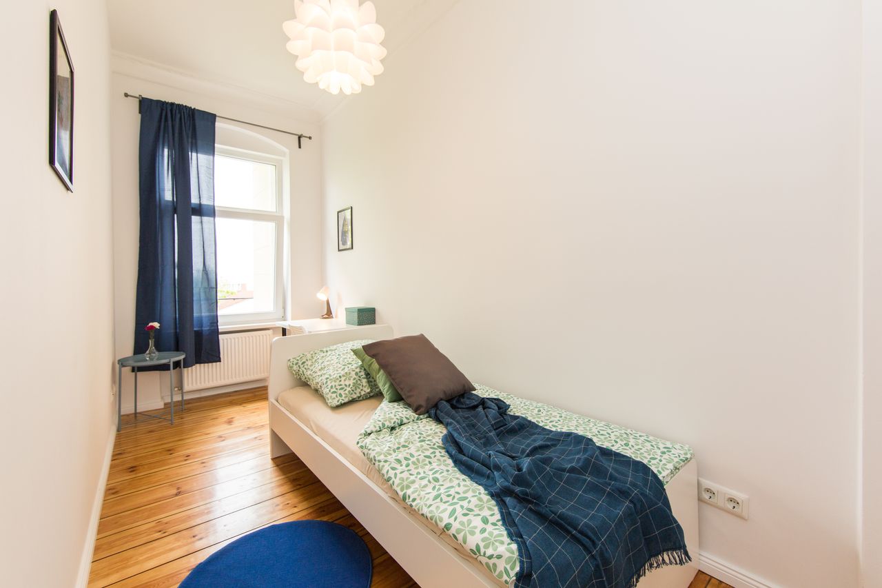 Zimmer Buschkrugallee in Berlin