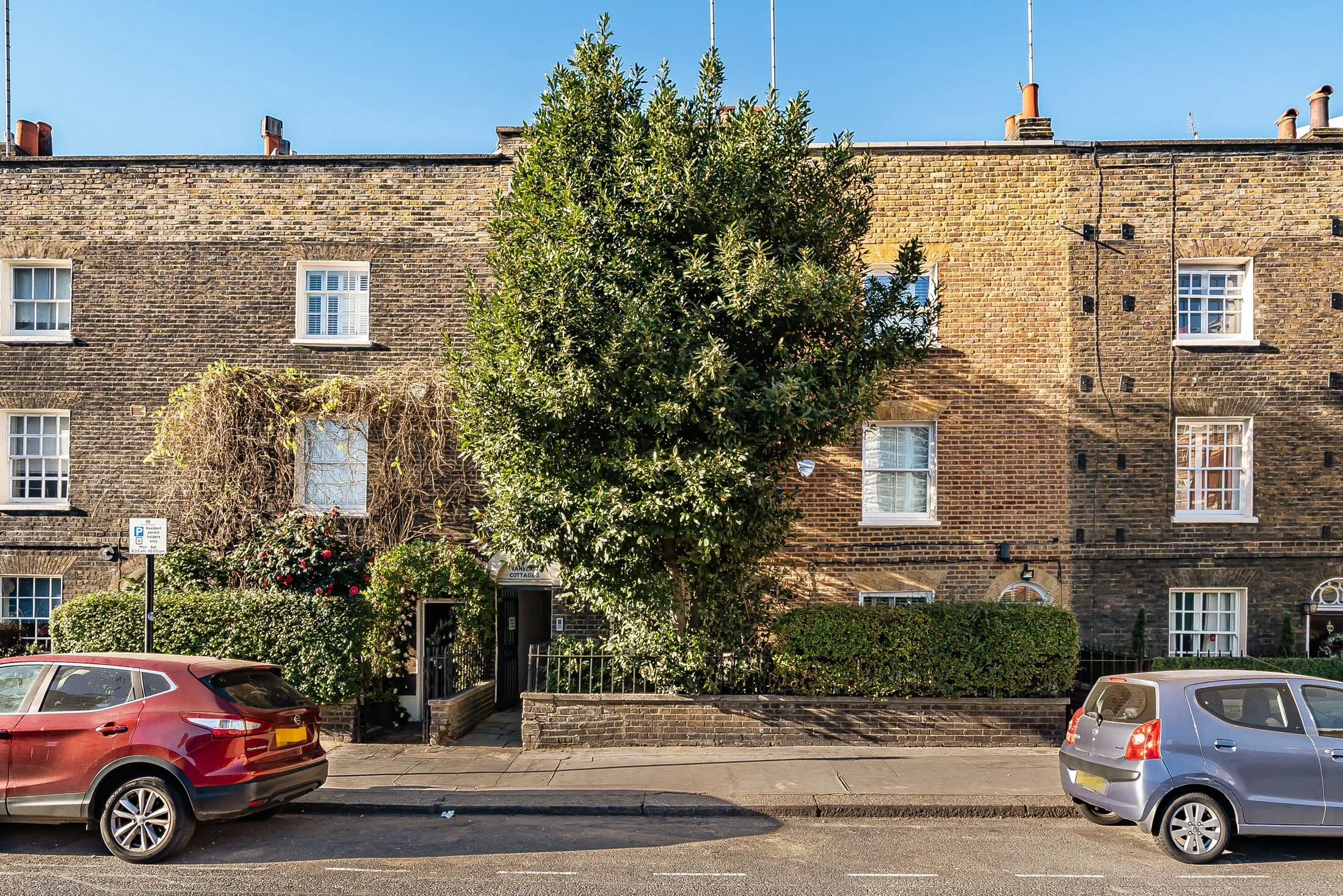 House St Barnabas Mews in City of Westminster