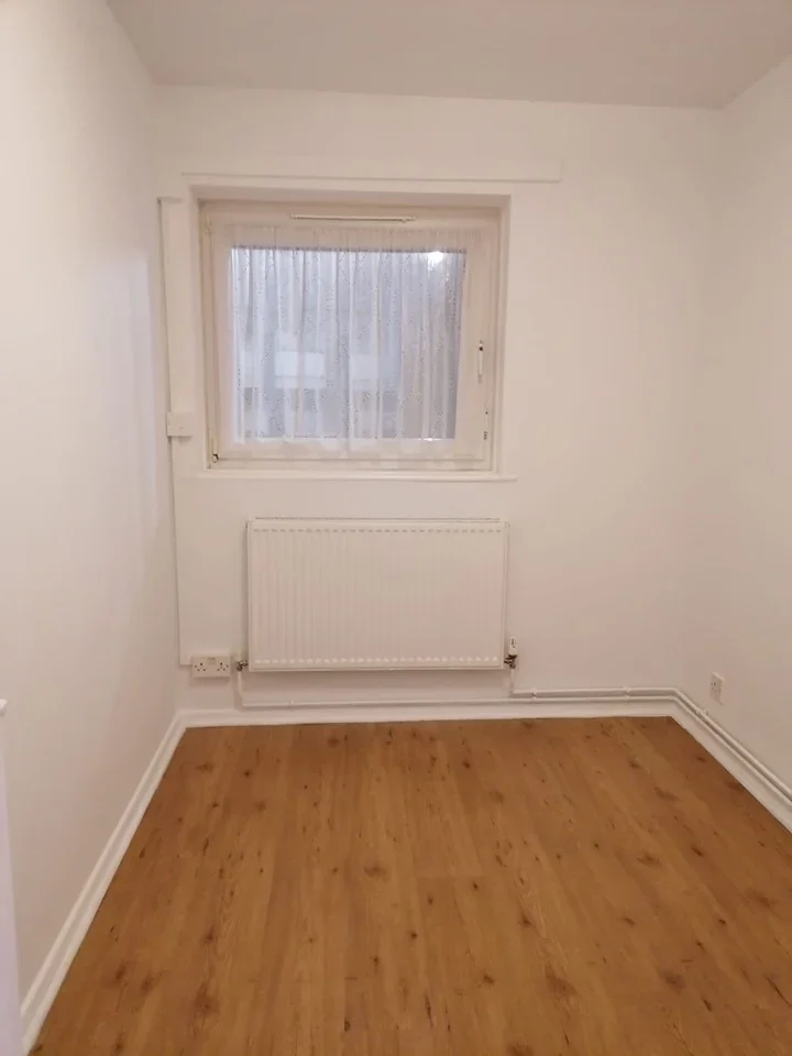 Room Tilson Road in Greater London