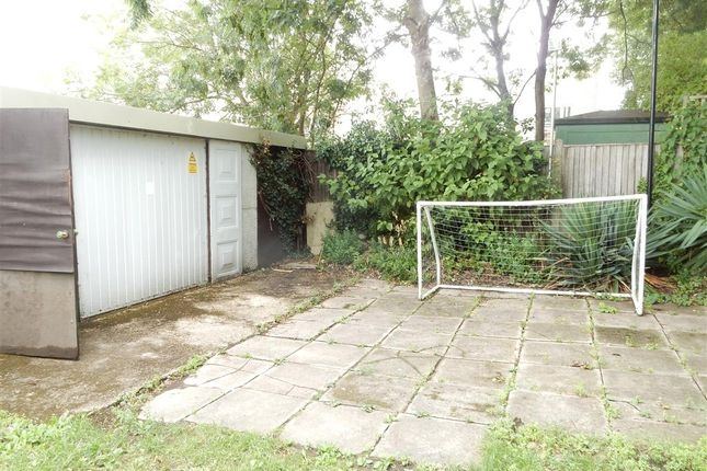 House Fernside Avenue in Greater London