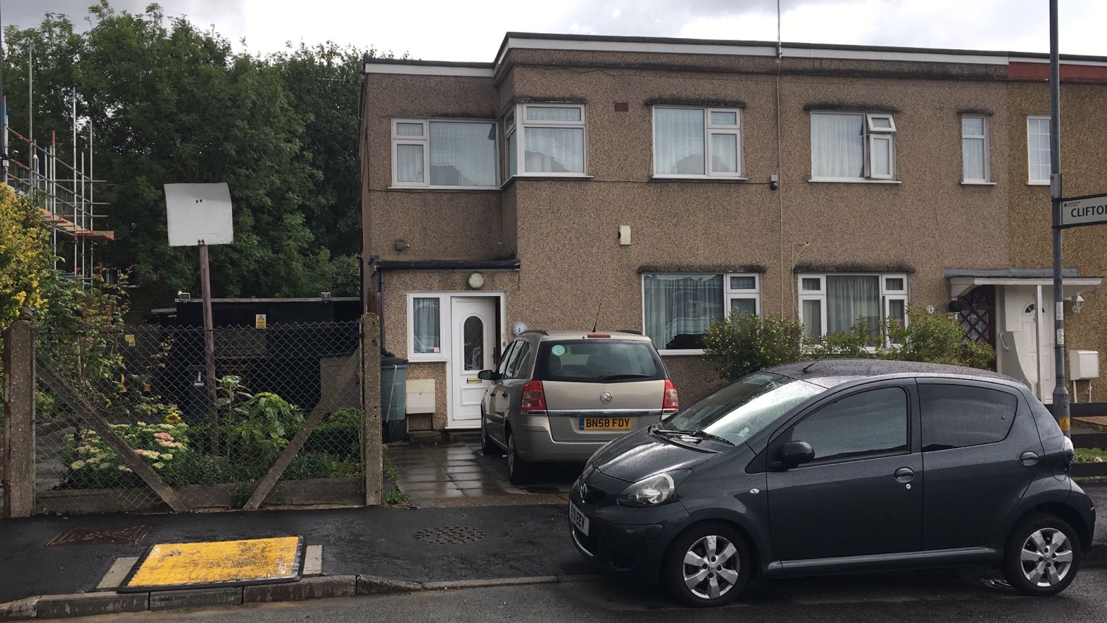 House Fernside Avenue in Greater London