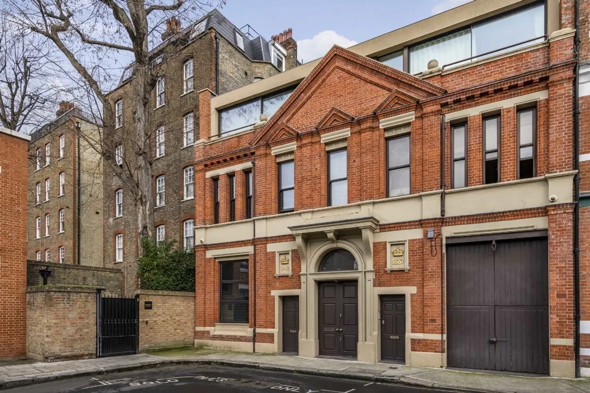 Flat Avonmore Road in Greater London