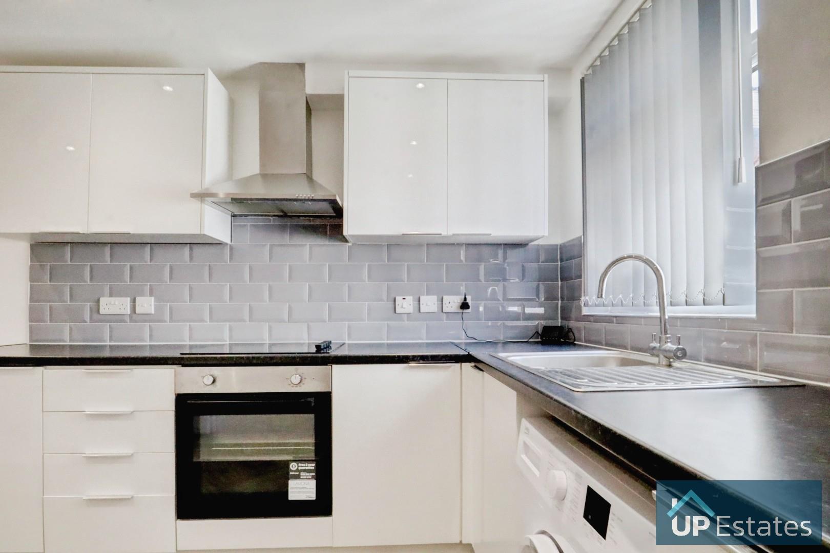 Flat Leicester Causeway in Coventry