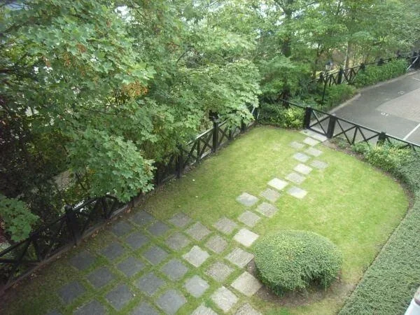 Flat Riverside Court in Greater London