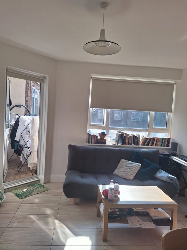 Room India Way in Greater London