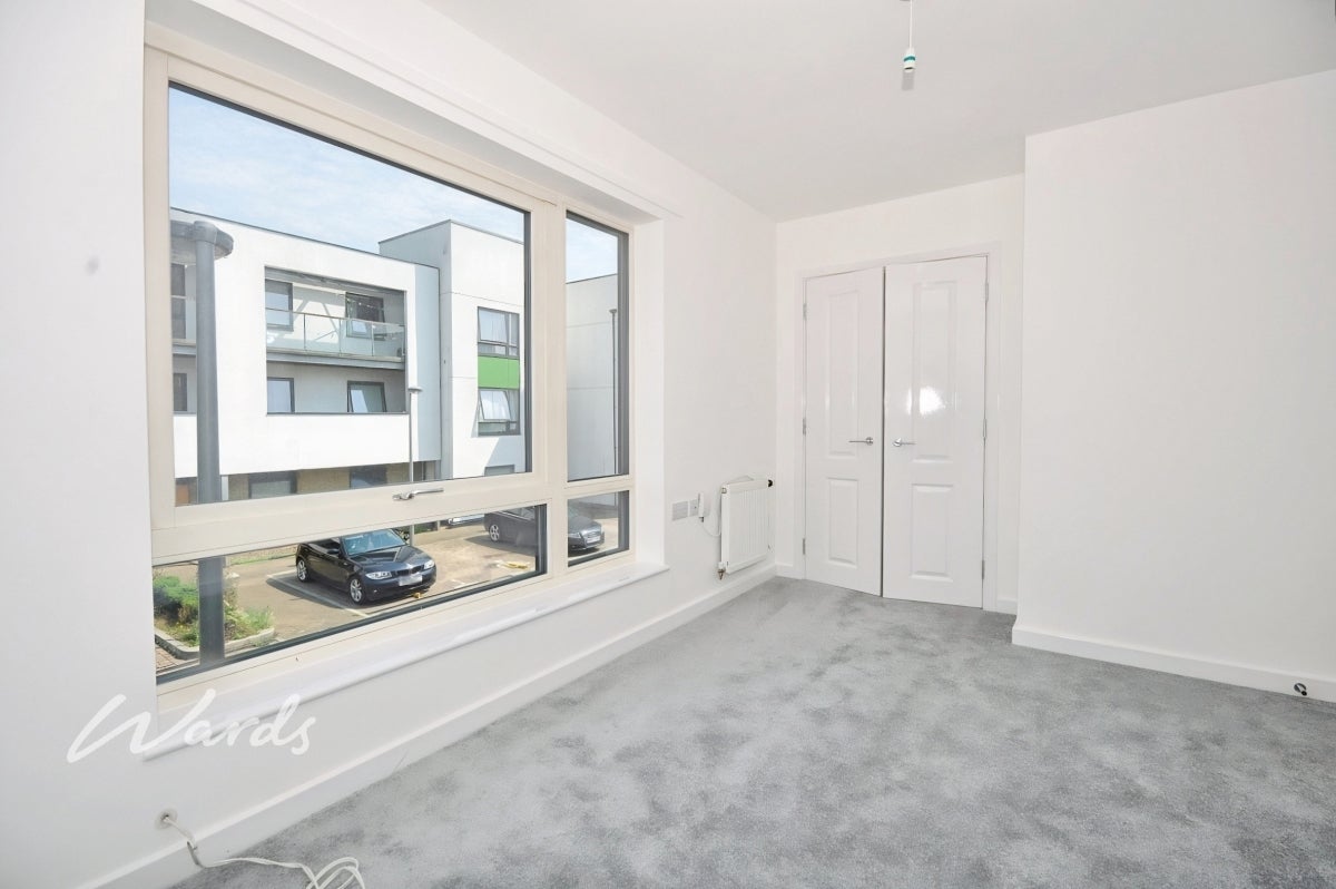 House Strachan Close in Maidstone
