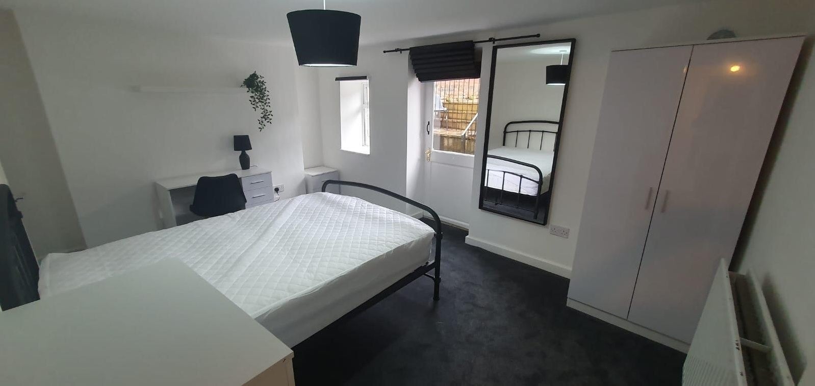 Room Sussex Place in Bristol