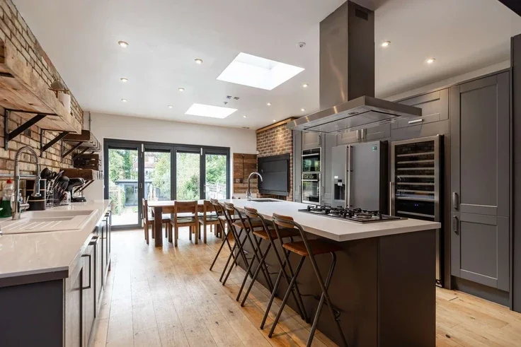House Beclands Road in Greater London