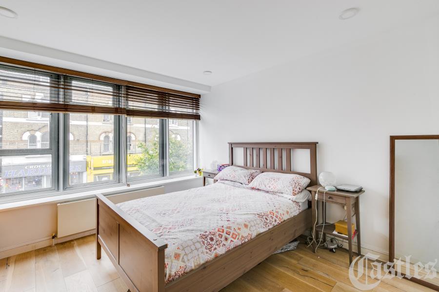 Flat Coleridge Road in Greater London