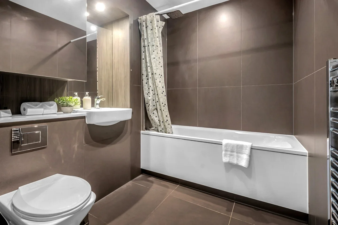 Flat Balfour Road in Greater London