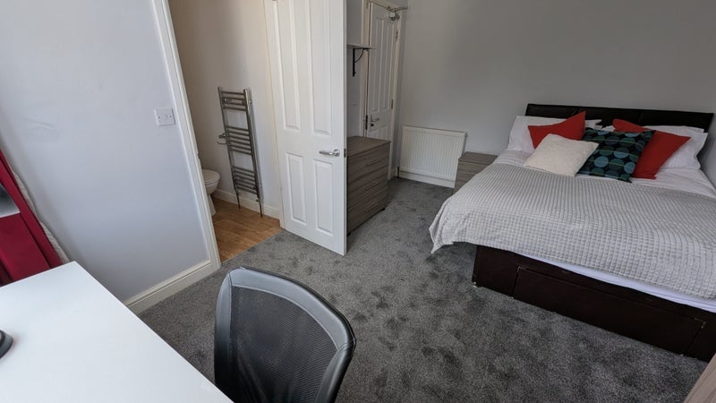 Room Hamilton Road in Bristol