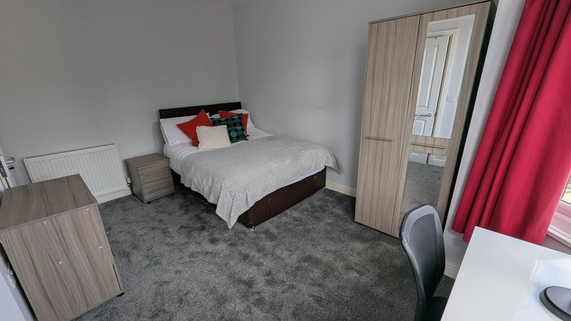 Room Hamilton Road in Bristol