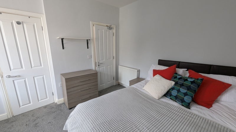 Room Hamilton Road in Bristol