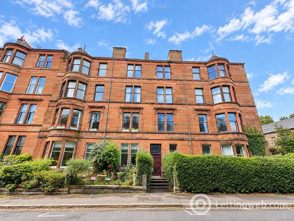 Flat Lothian Gardens in Glasgow