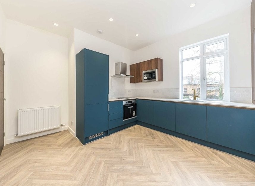 Flat St Margarets Road in Greater London