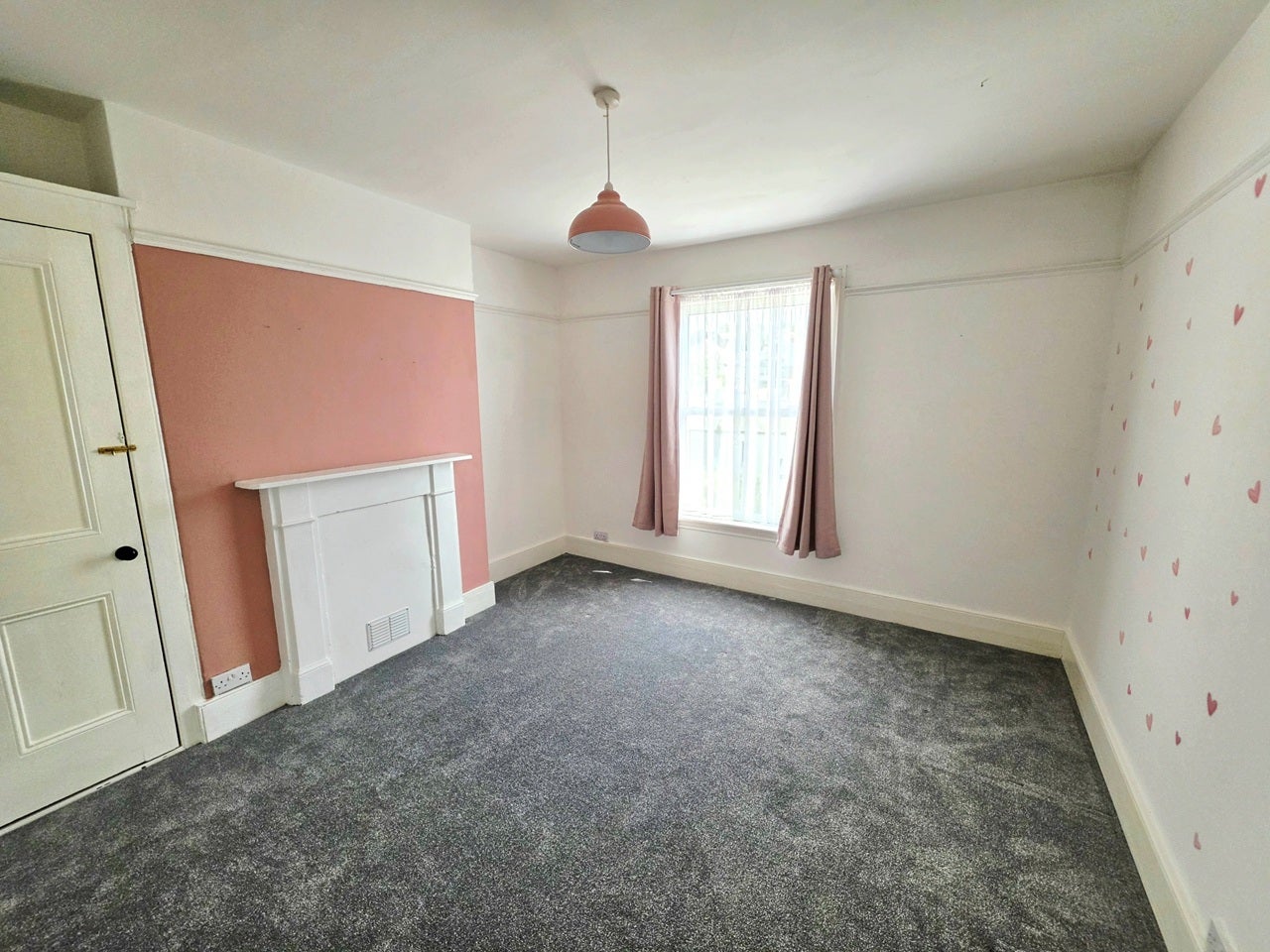 Flat Alexandra Road in St Leonards