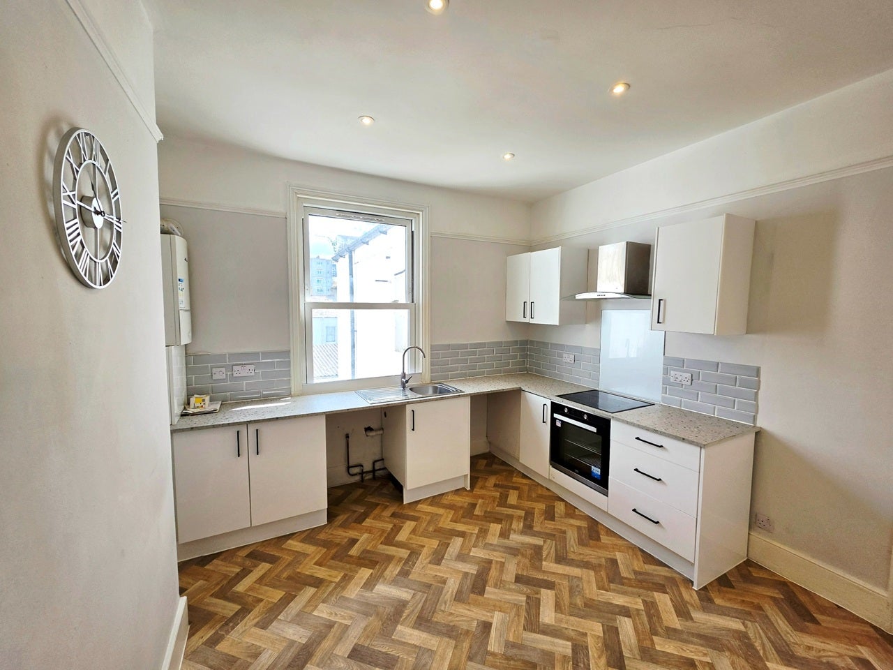 Flat Alexandra Road in St Leonards