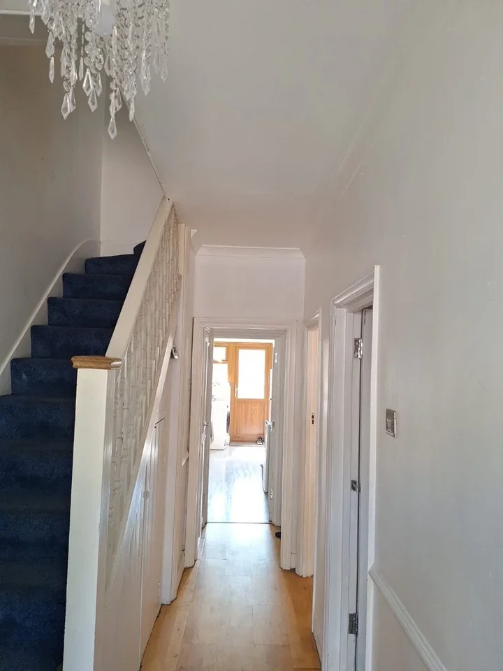 House Bulwer Road in Greater London