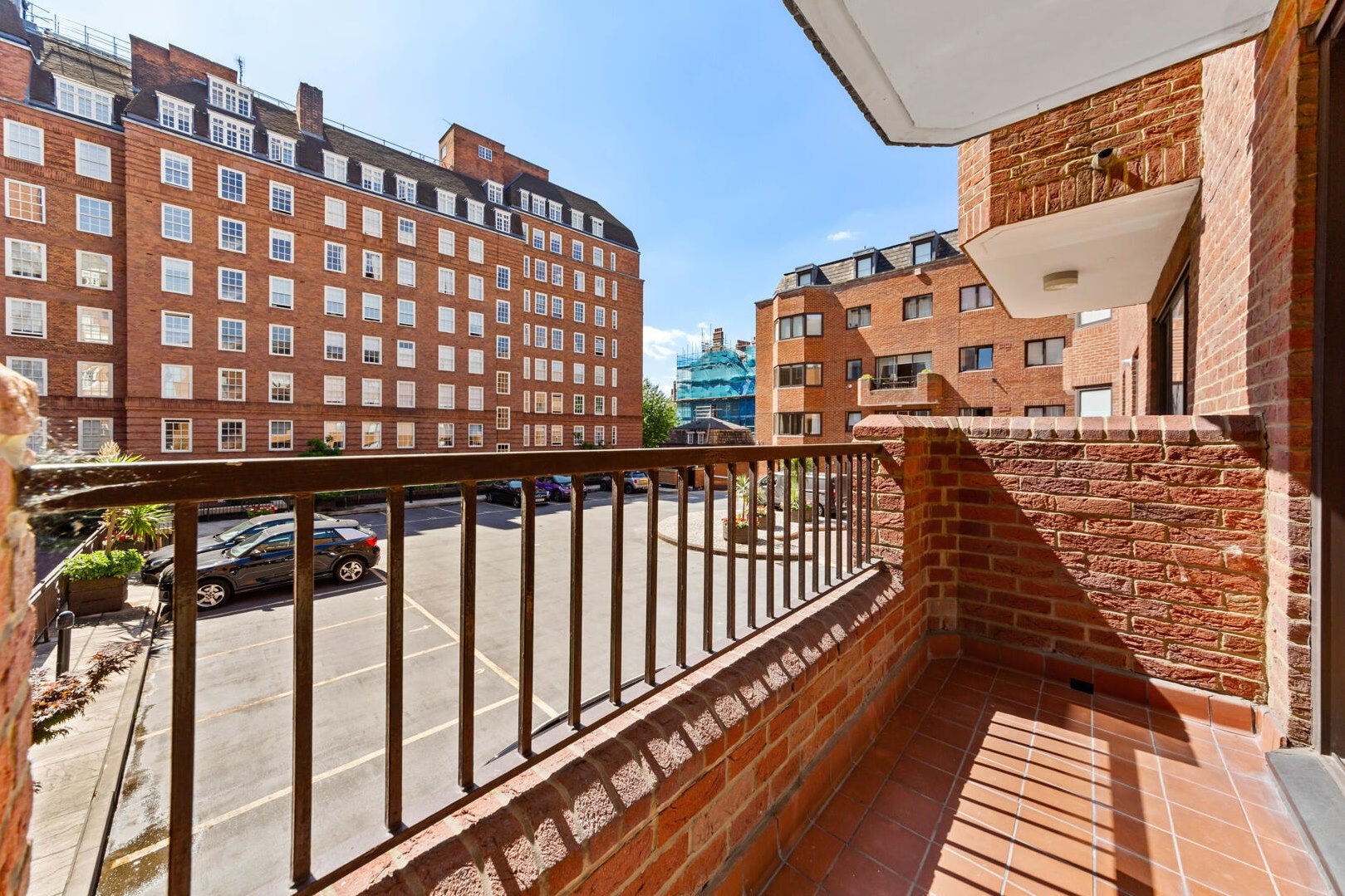 Flat Petyward in Greater London