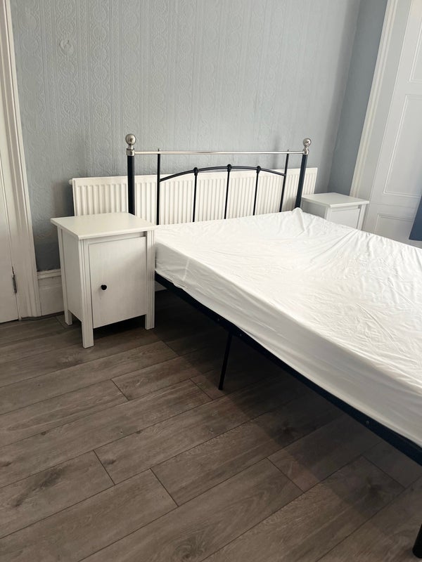 Room Albert Road in Greater London